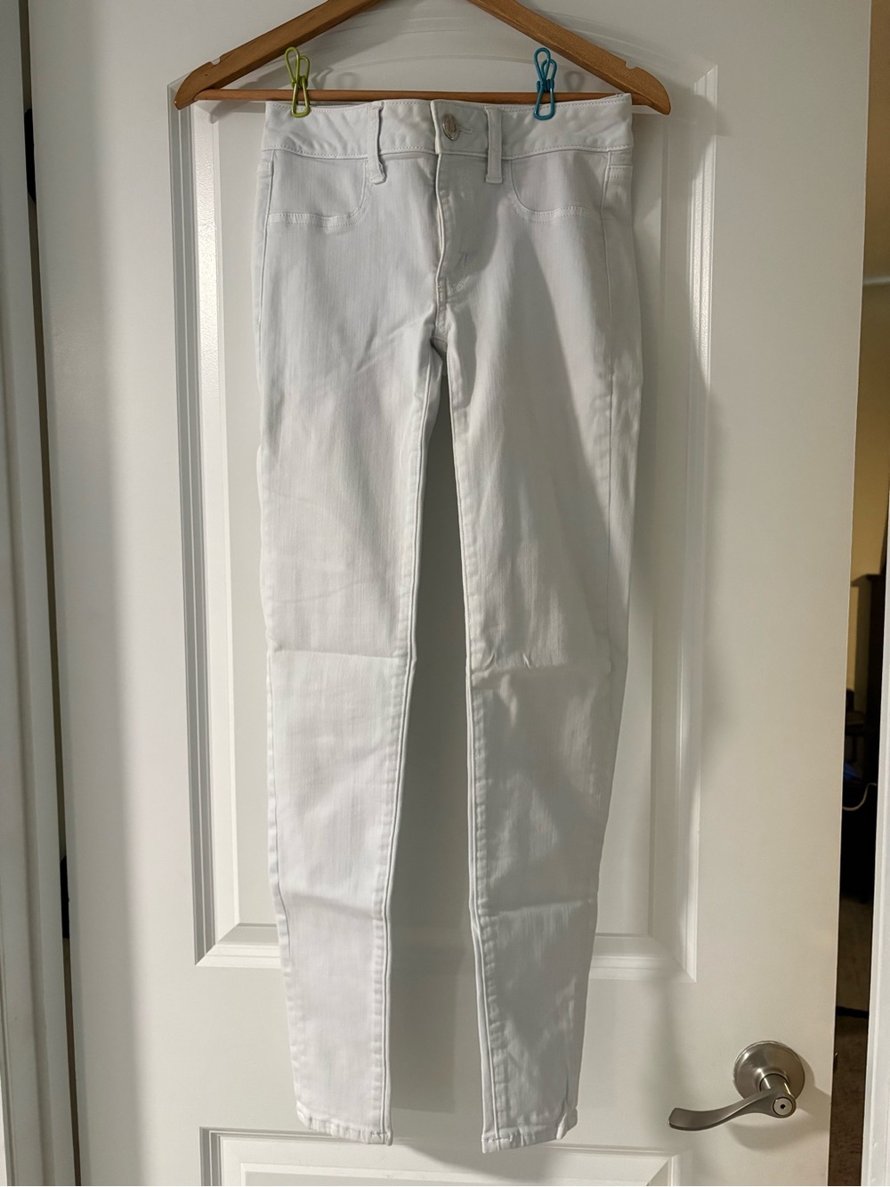 White Womens American Eagle Jeggings Size 2 Long